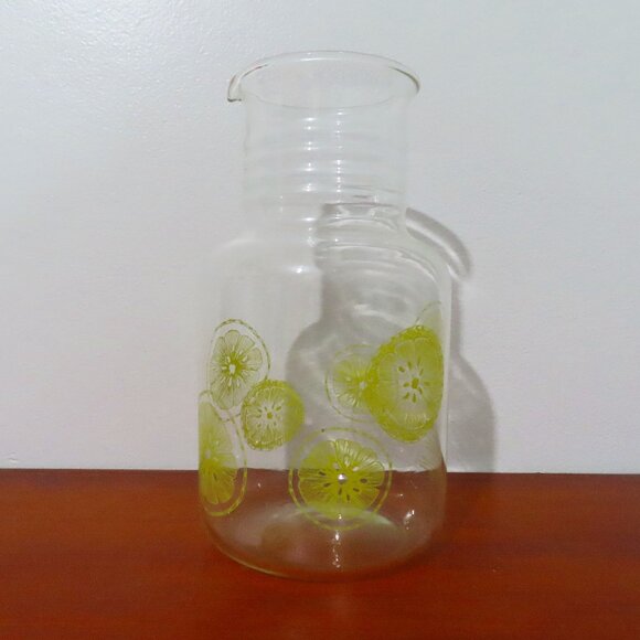 Vintage Pyrex Lemonade/Water Pitcher with Citrus Lemon Print - Picture 7 of 15